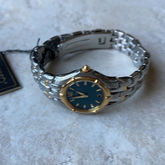COPY - Seiko lady battery water resistant stainless steel w/date main image 7
